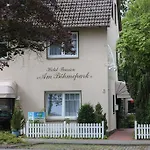 فندق Hotel-pension Am Boehmepark 3*