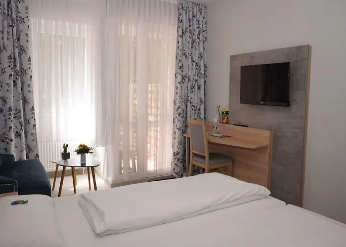 Hotel-pension Am Boehmepark 3* Soltau