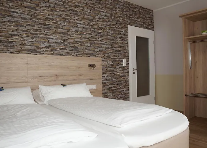 Hotel-pension Am Boehmepark 3*